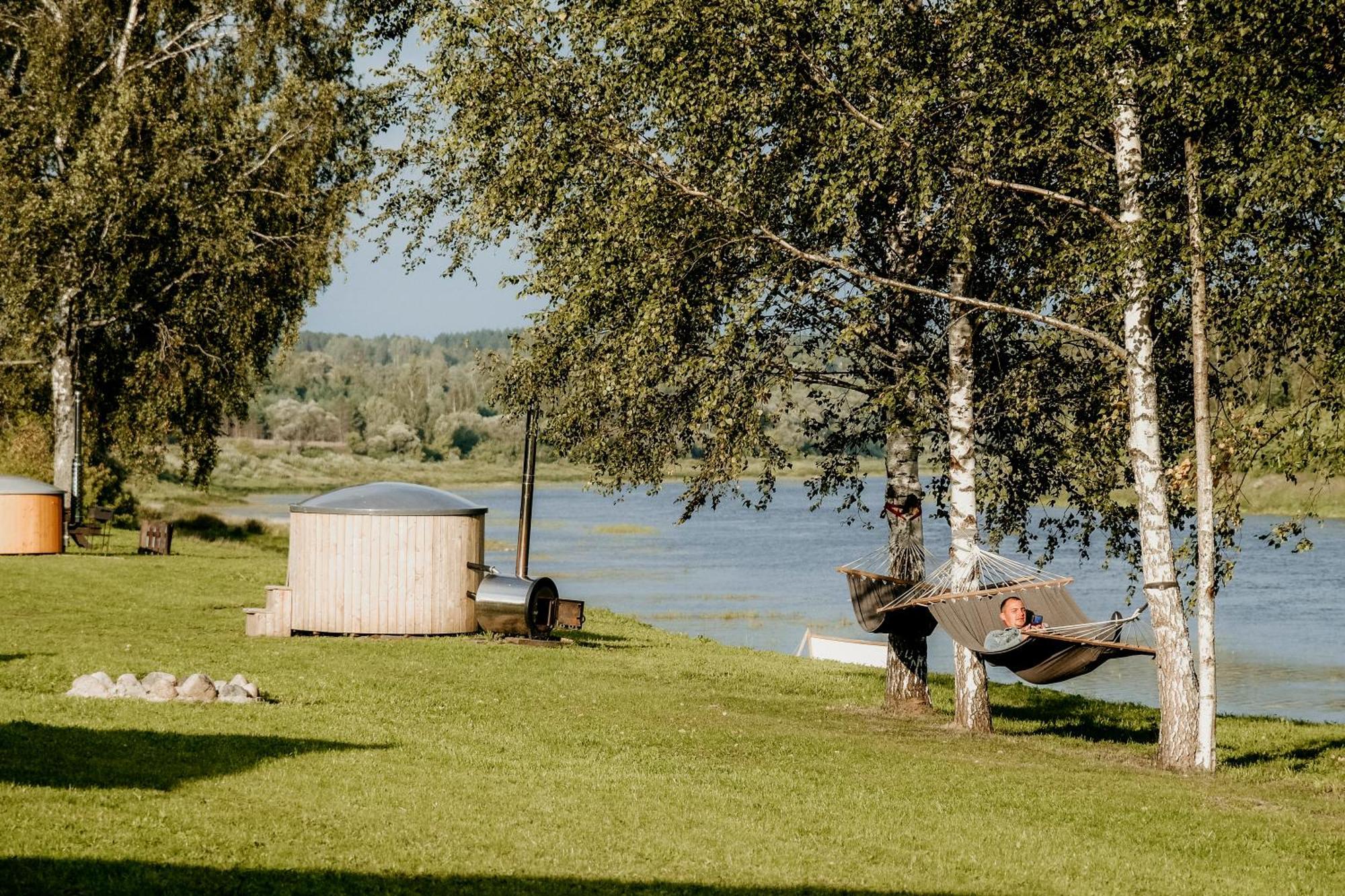 Kempings Daugavas Lokos Sargeliski ภายนอก รูปภาพ